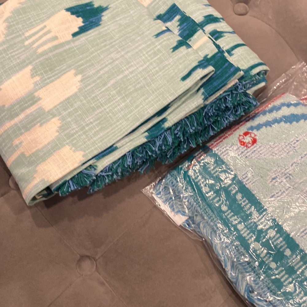 Target Opal House Bathroom Curtain & Medium/ Large Towel